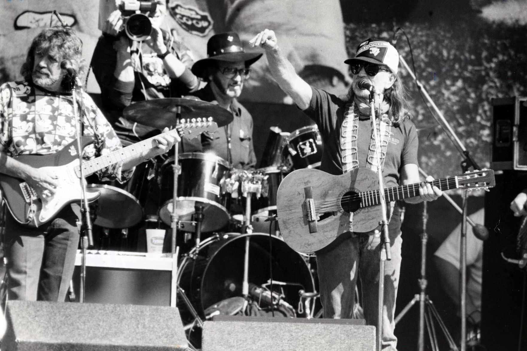 20190413_liv_farmaid1987010